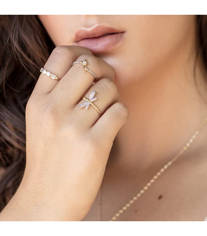 Anillo mujer Oro 18K Rosa de los vientos sortija moderna outfit casual diario estrella